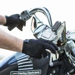Biltwell Moto Gloves 24 Biltwell Moto Gloves -HJC Store biltwell moto gloves black on motorcycle 81979.1548295520
