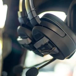 Cardo Packtalk Edge ORV And Edgephones- Single Pack 13 Cardo Packtalk Edge ORV And Edgephones- Single Pack -HJC Store cardo systems packtalk edgephones orv intercom close up 66606.1702772081