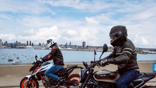 Sena Outrush Helmet 5 Sena Outrush Helmet - Image 5